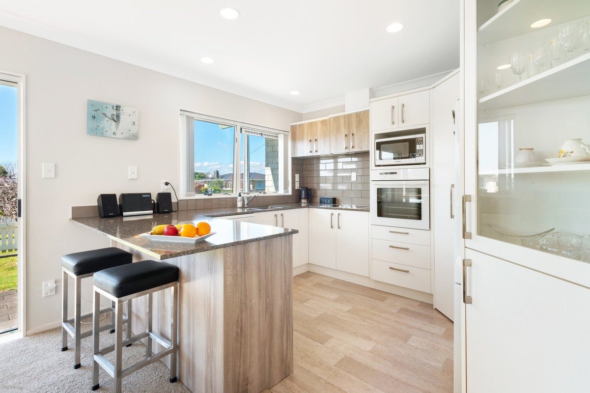 28 Ngahere Street, Otumoetai, Tauranga - Carousel 2