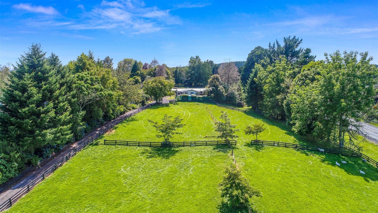 1 Banksia Place, Tikitere, Rotorua - Carousel 2