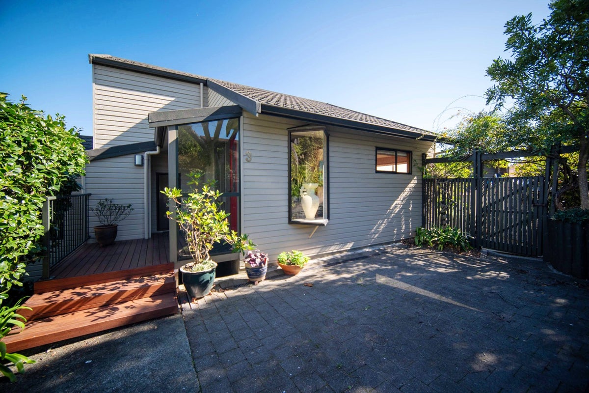 3 Ruffell Place, Atawhai, Nelson - Carousel 2