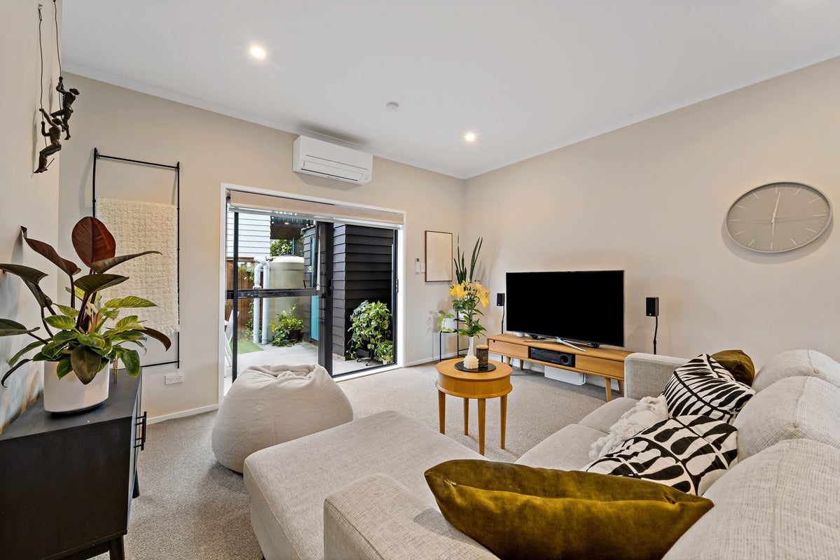 17 Mapou Road, Hobsonville, Auckland - Carousel 2