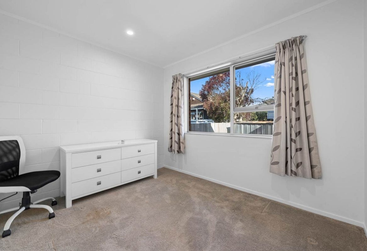 1/112 Gossamer Drive, Pakuranga Heights, Auckland - Carousel 10