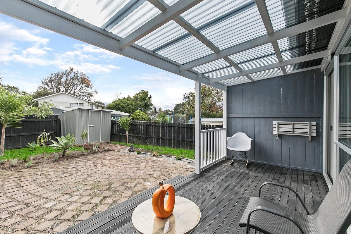 8 Hyperion Drive, Randwick Park, Auckland - Carousel 2