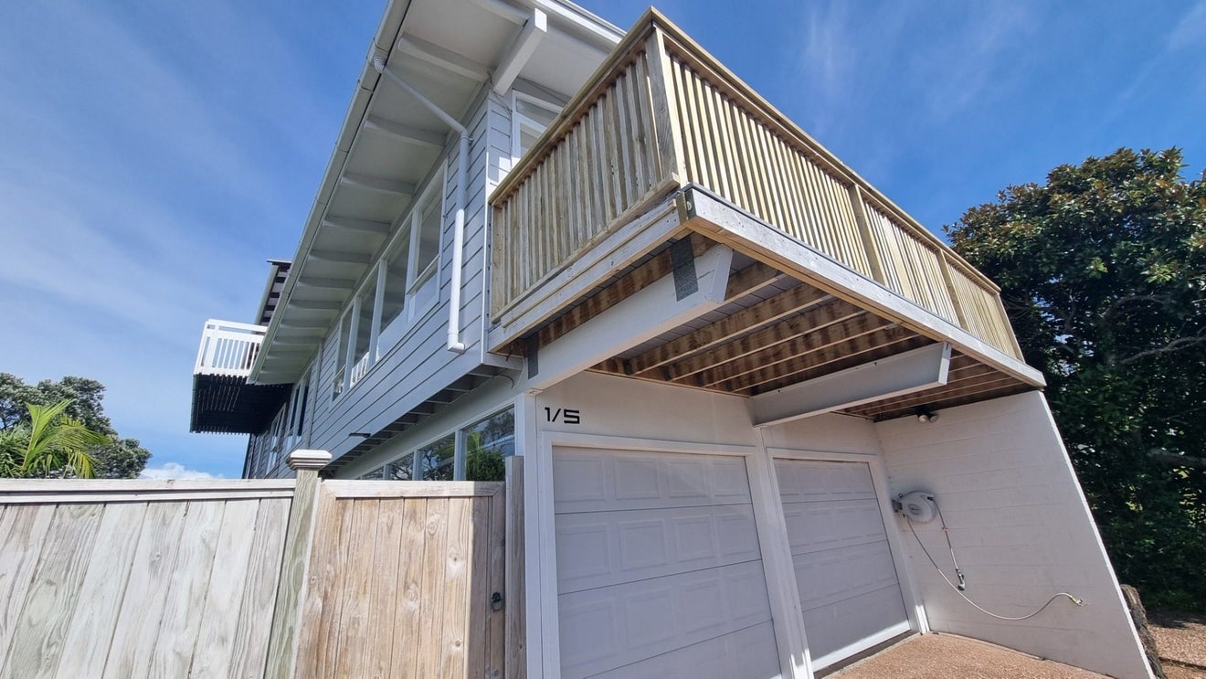 1/5 Gull Lane, Mairangi Bay, Auckland - Carousel 2