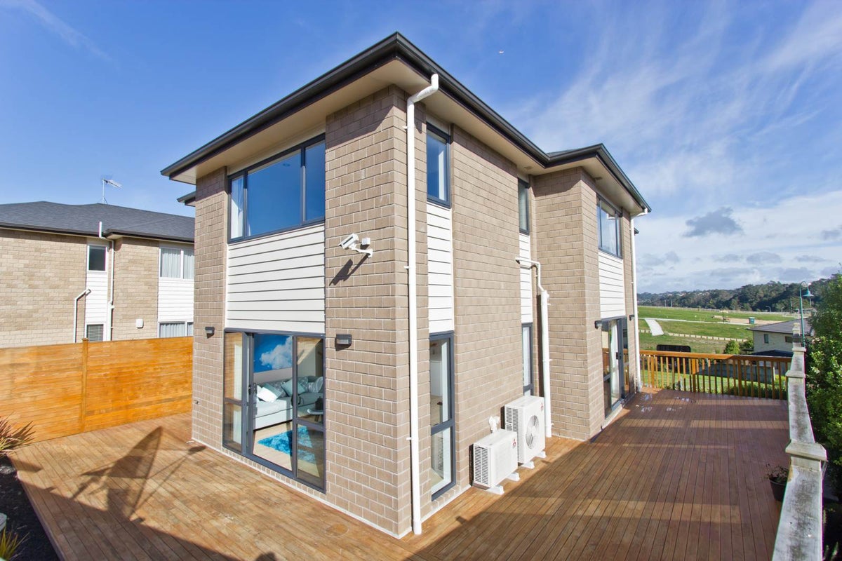 30 Sohlue Place, Oteha, Auckland - Carousel 17