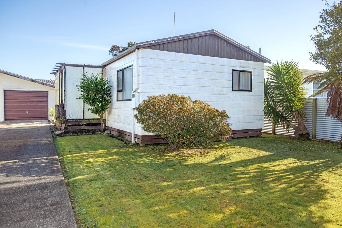 4A Argyll Street, Mangapapa, Gisborne - Carousel 1