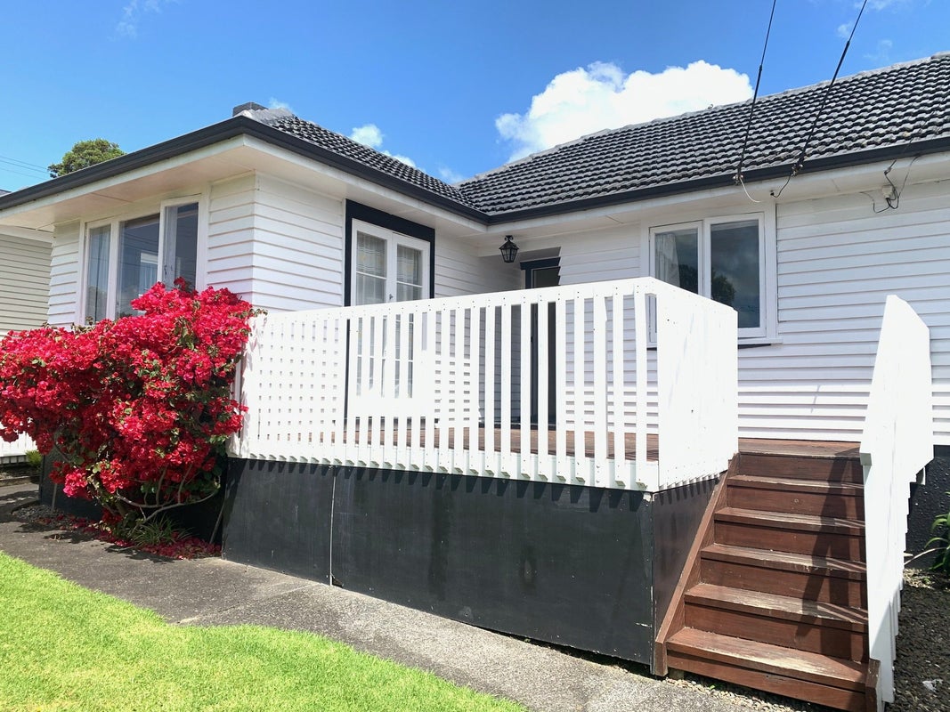 0 Puketea Bay, Admiralty Bay, French Pass - Carousel 2