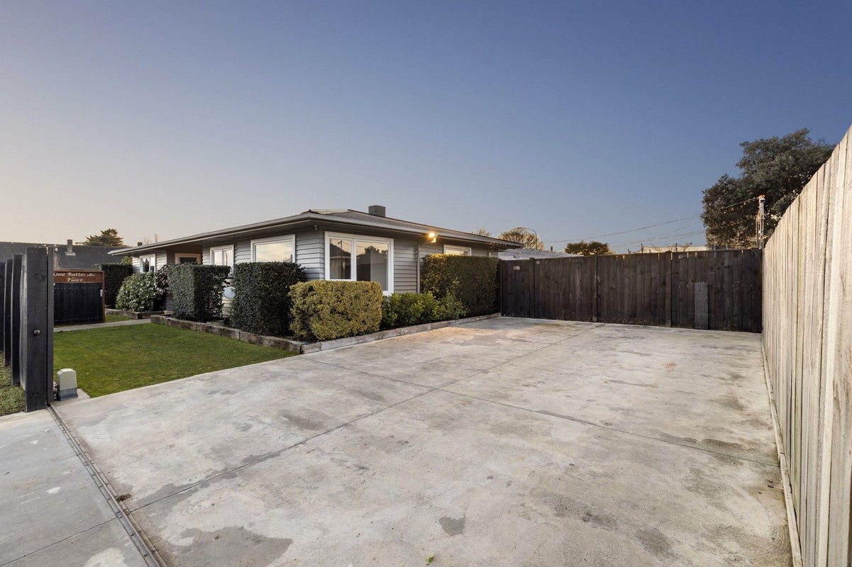 1 Battersea Place, Roslyn, Palmerston North - Carousel 1