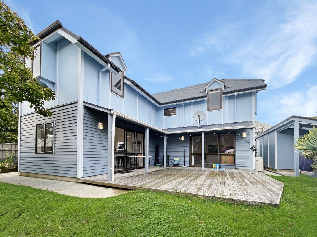 1/44 RANDWICK CRES, MOERA, LOWER HUTT - Carousel 1