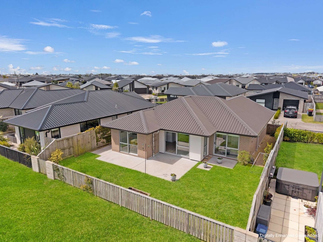 6 Navy Lane, Papamoa - Carousel 1