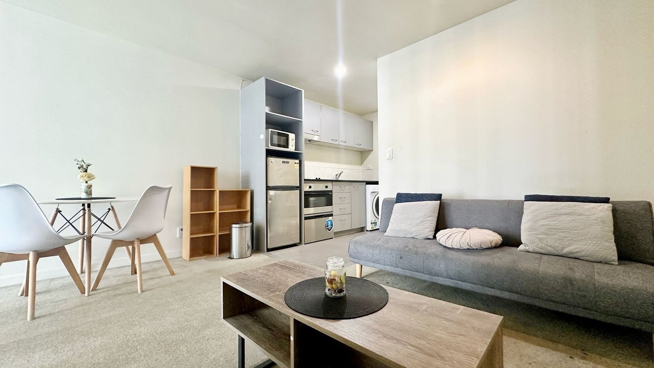 13E/76 Albert Street, Auckland Central, Auckland - Carousel 1