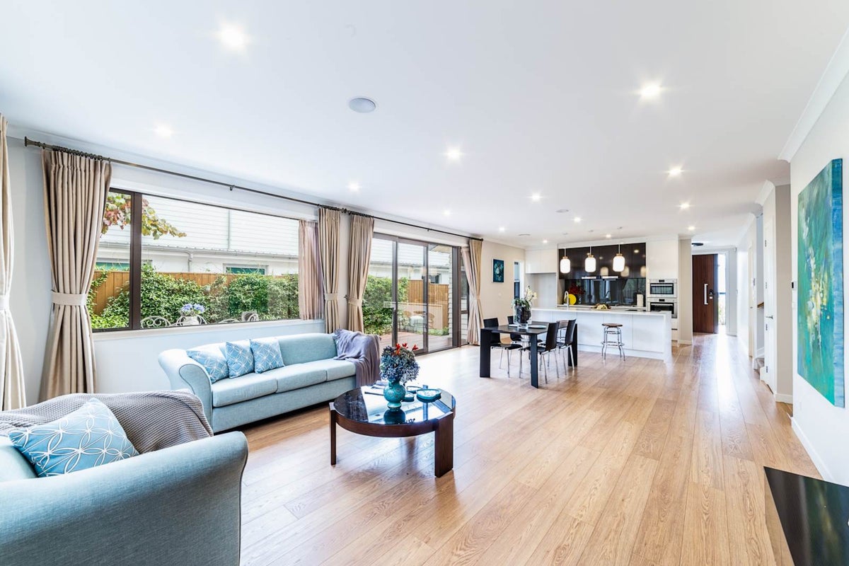 22 Bounty Road, Long Bay, Auckland - Carousel 2