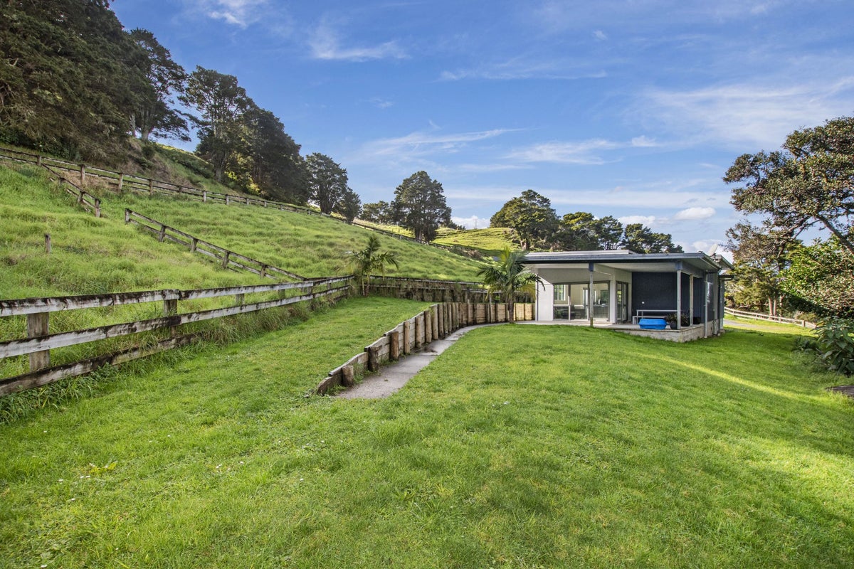 262A Whau Valley Road, Whau Valley, Whangarei - Carousel 1
