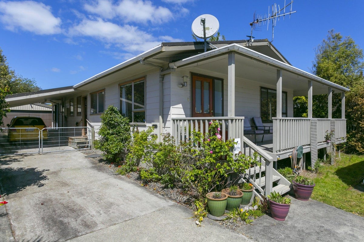 3 Wembley Place, Richmond Heights, Taupo - Carousel 1