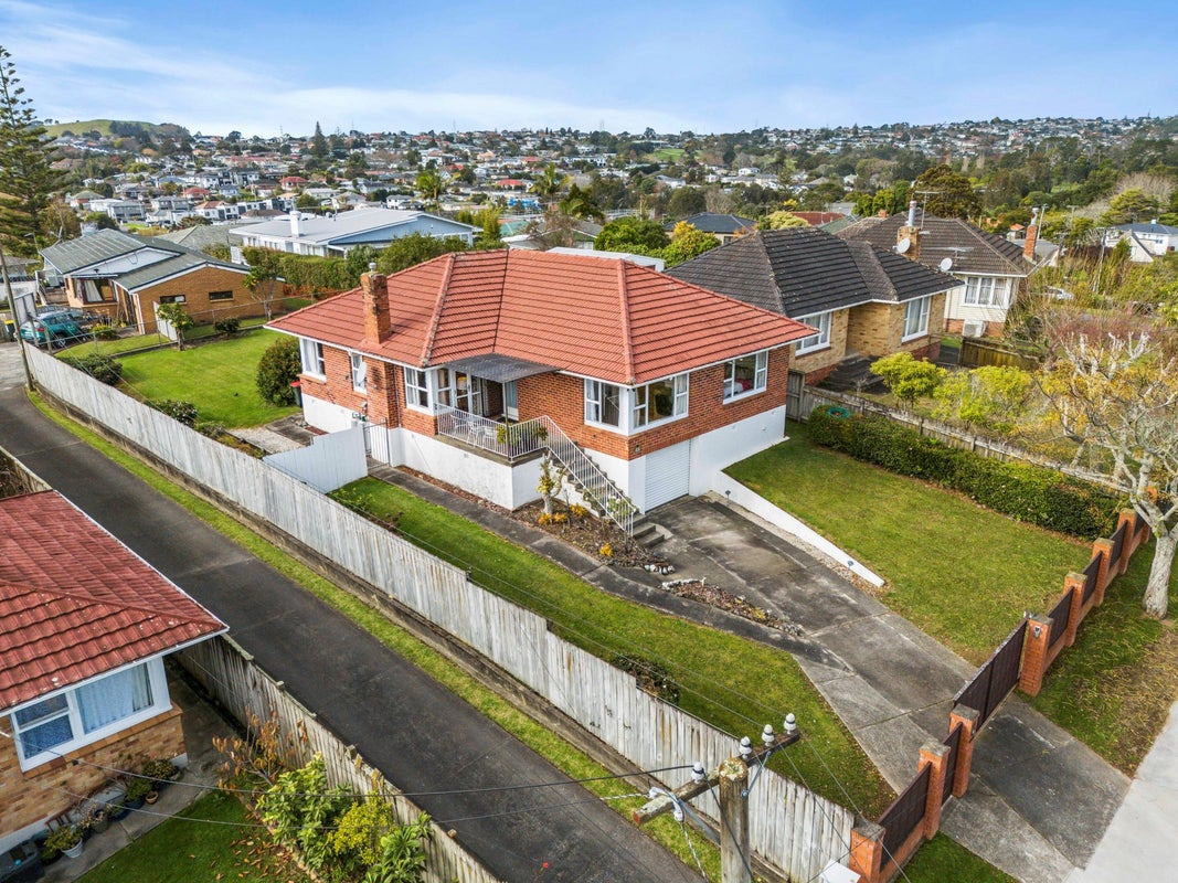 66 Kimber Hall Avenue, Mount Roskill, Auckland - Carousel 1