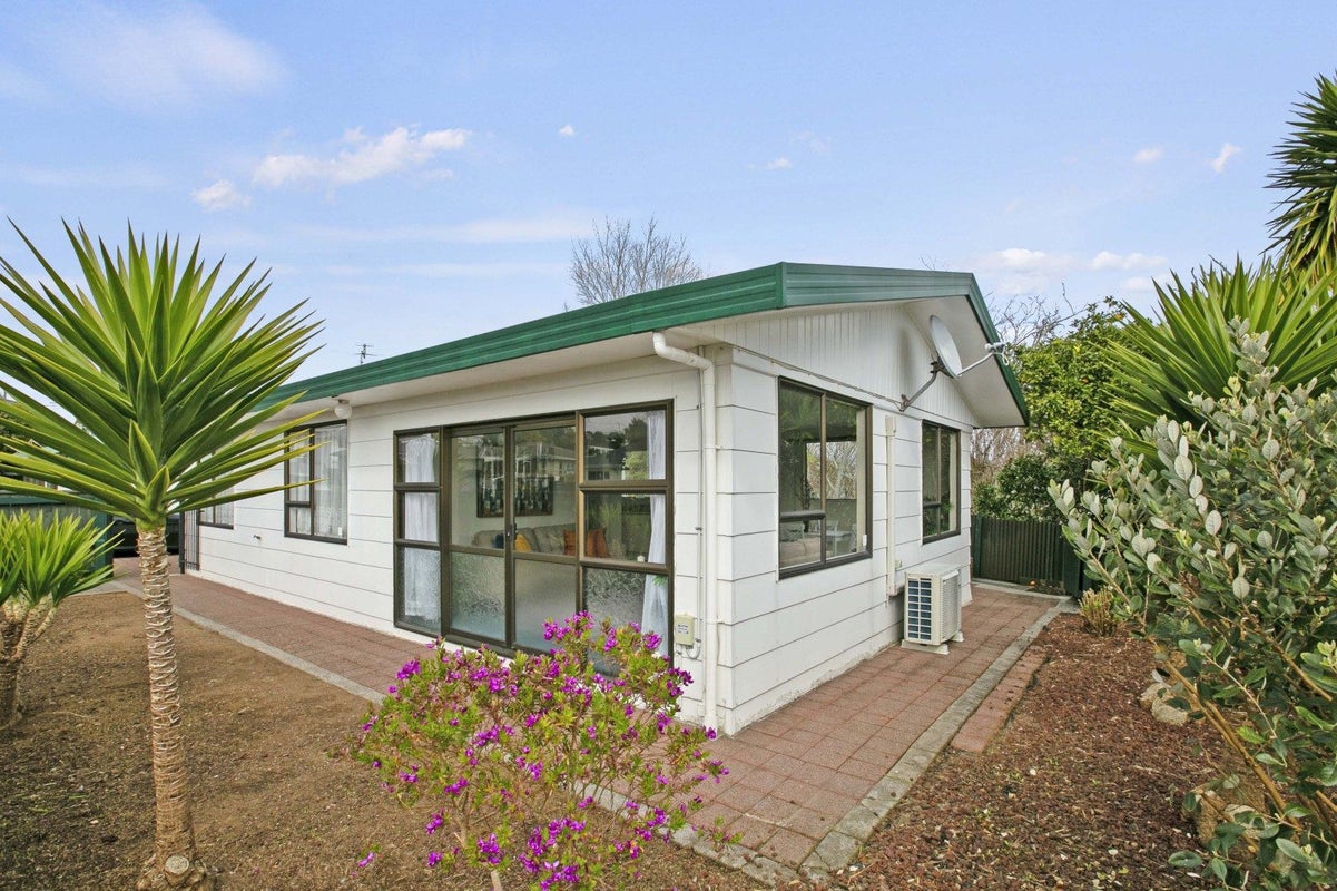 178 Mangorei Road, Merrilands, New Plymouth - Carousel 1