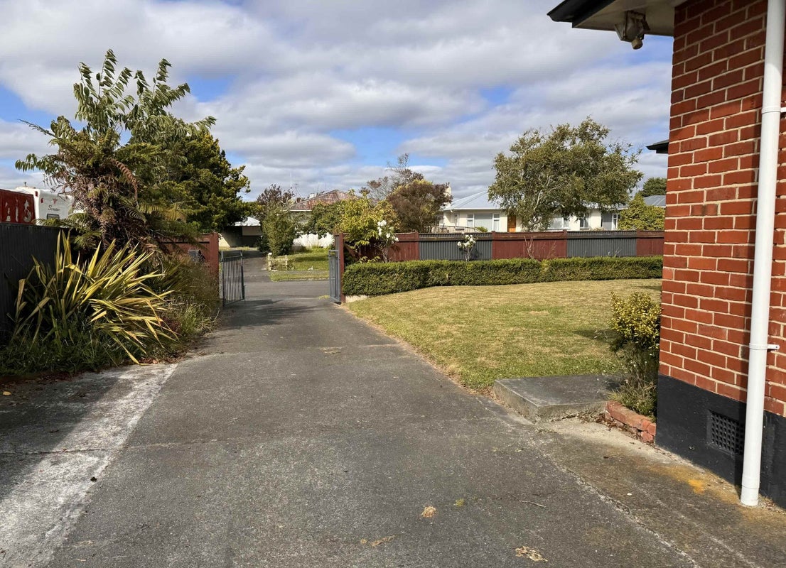 39 Nottingham Avenue, Awapuni, Palmerston North - Carousel 18
