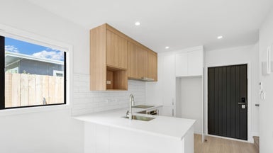 2/10 Orchard Street, Avondale, Auckland - Carousel 1