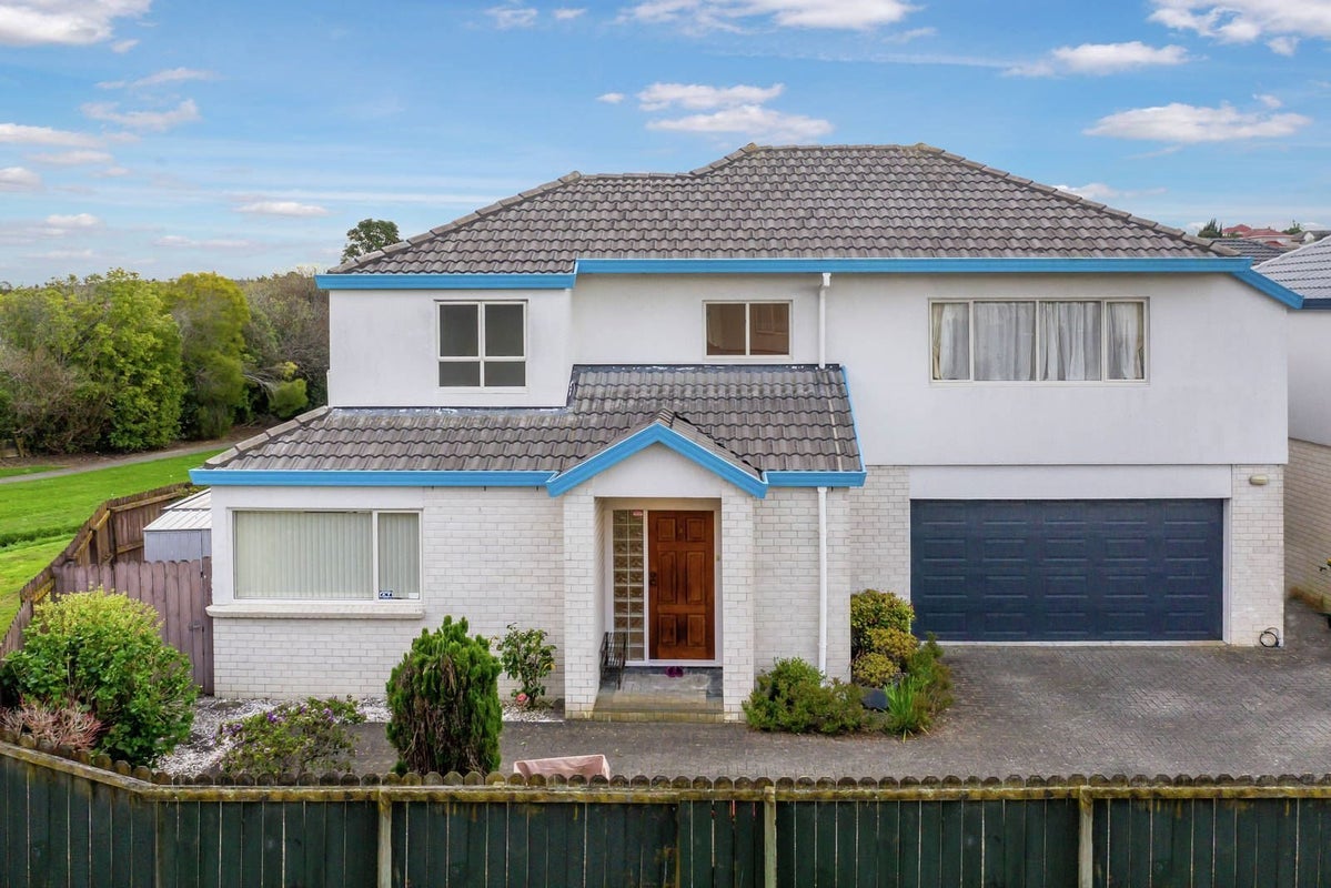 2/16C Edendale Road, Somerville, Manukau - Carousel 1