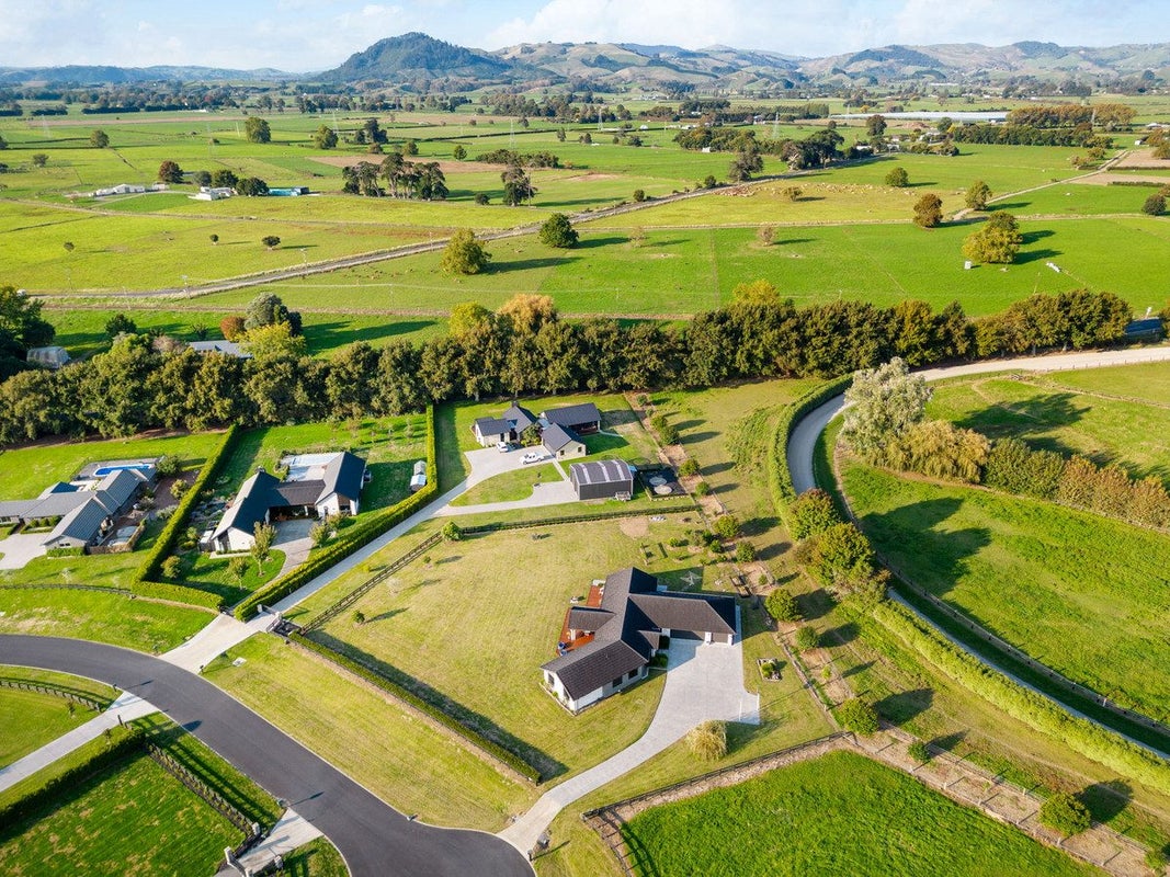 11 South Oaks Close, Pukemoremore, Cambridge - Carousel 49
