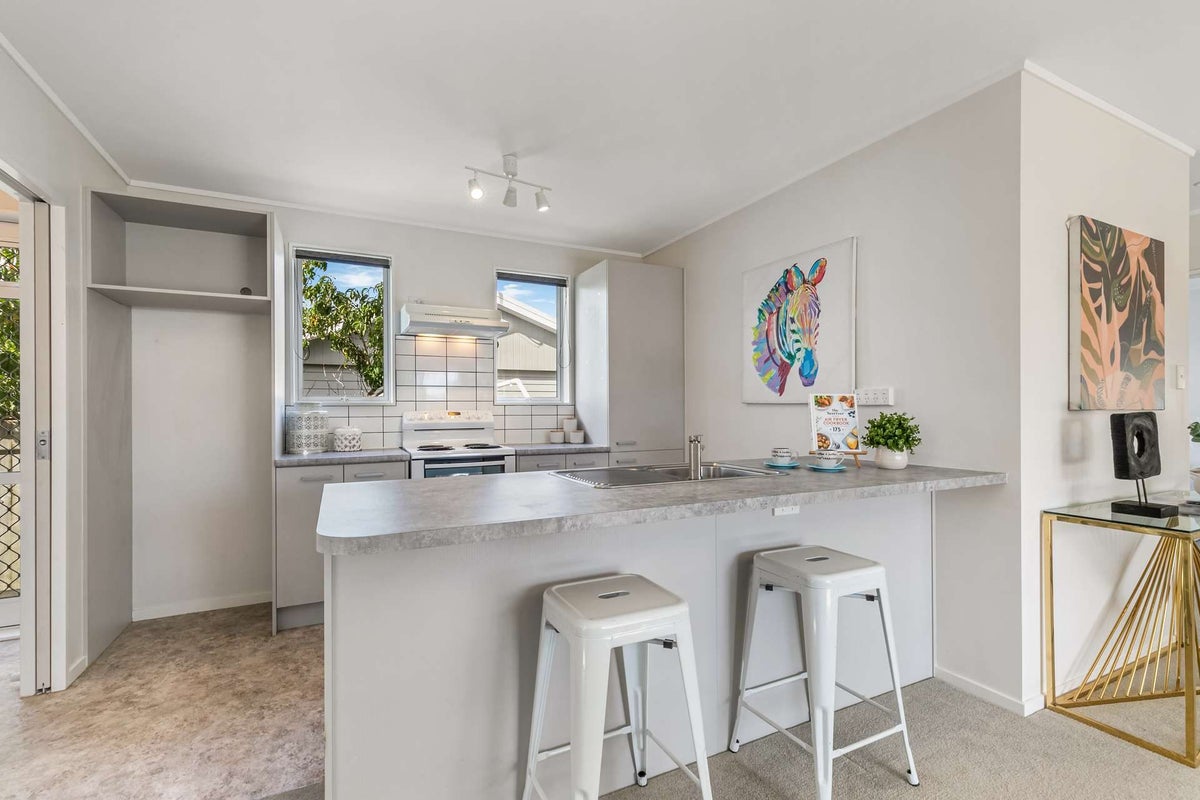 18A Curlew Bay Road, Otahuhu, Auckland - Carousel 2