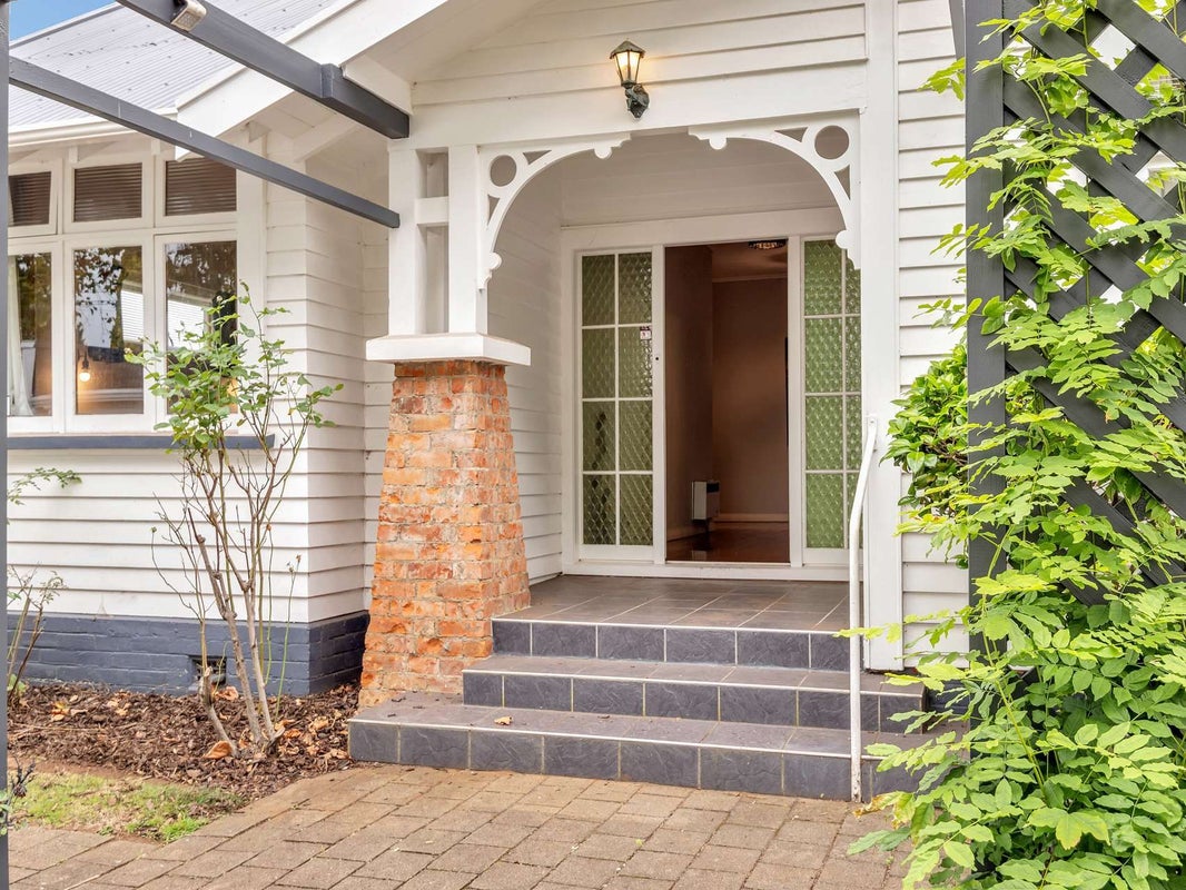 4 Godwin Crescent, College Estate, Whanganui - Carousel 2