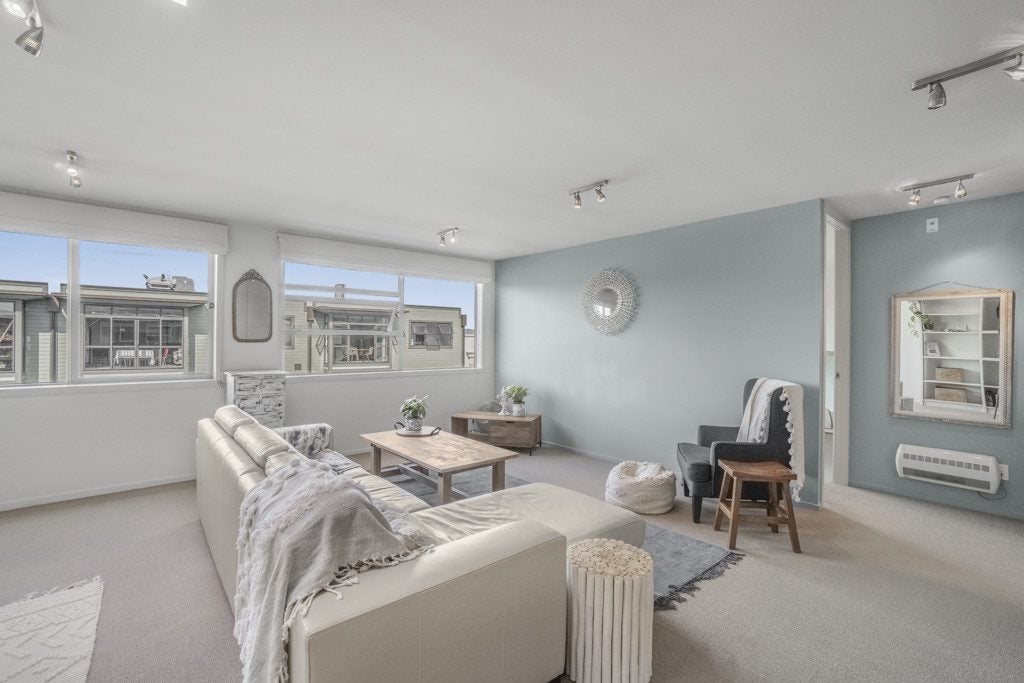11/337 Jackson Street, Petone, Lower Hutt - Carousel 2
