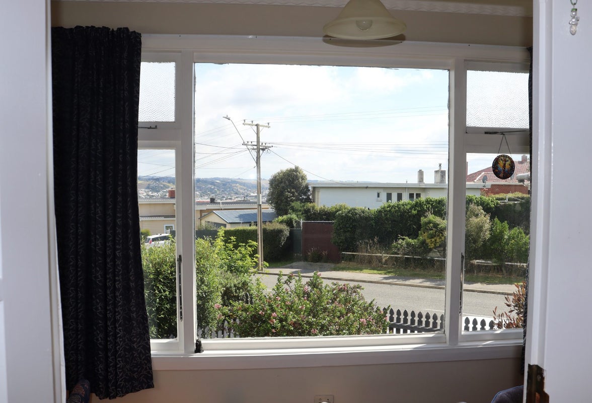 74 Tyne Street, South Hill, Oamaru - Carousel 2