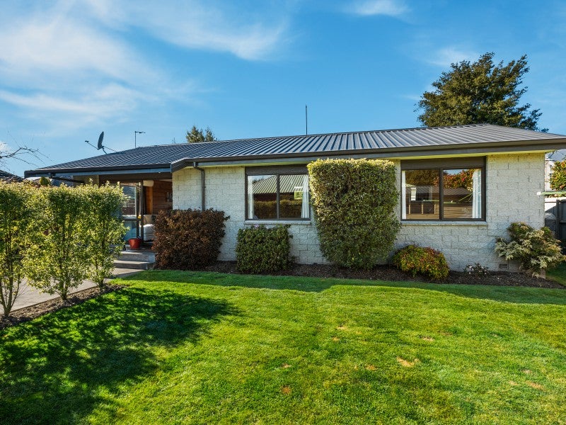 12A Dinton Street, Russley, Christchurch - Carousel 1