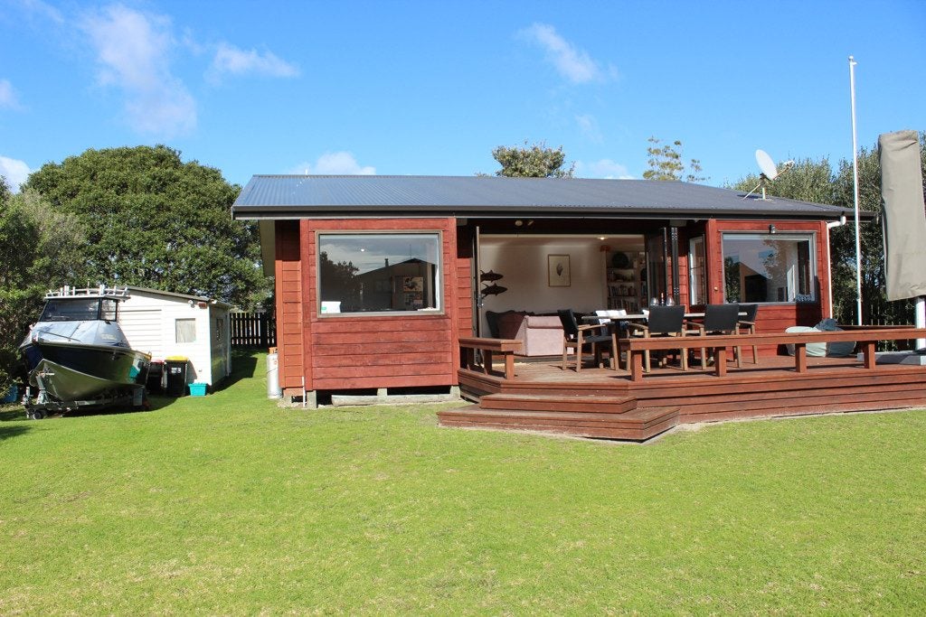 257 Kenwood Drive, Matarangi, Whitianga - Carousel 2