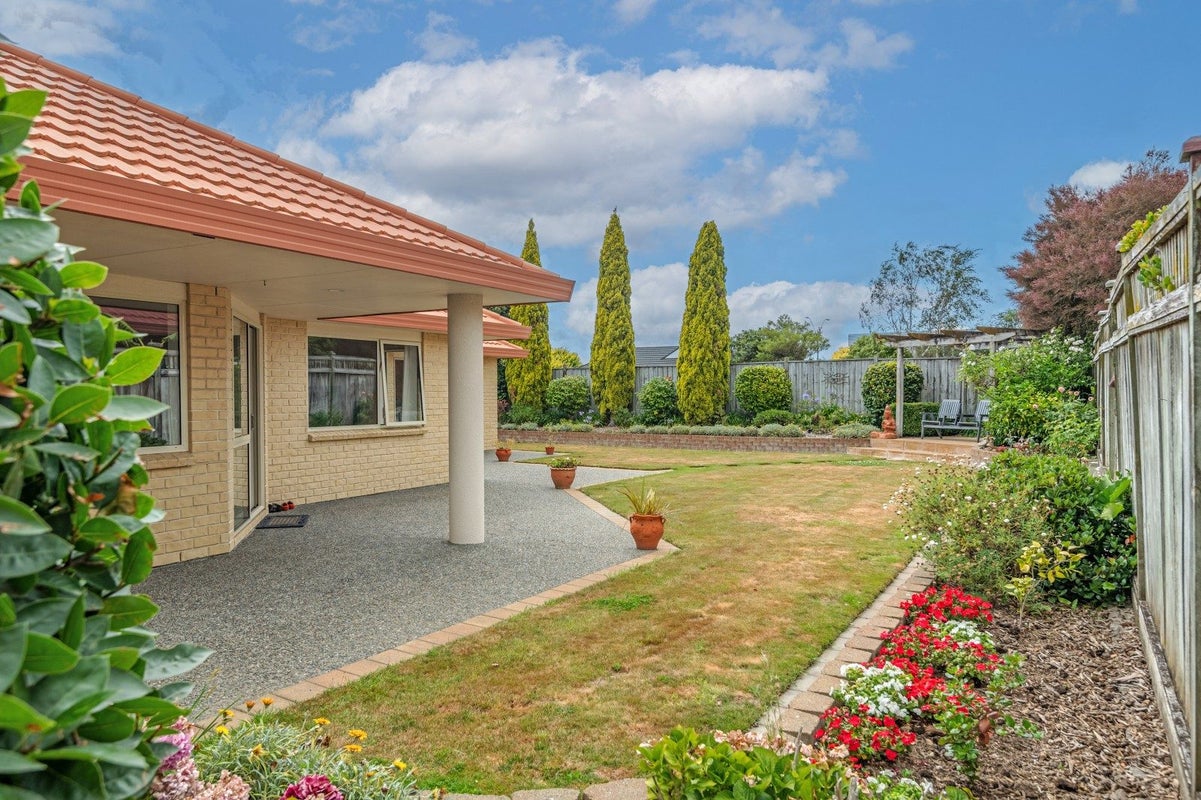 3 Washington Parade, Milson, Palmerston North - Carousel 2