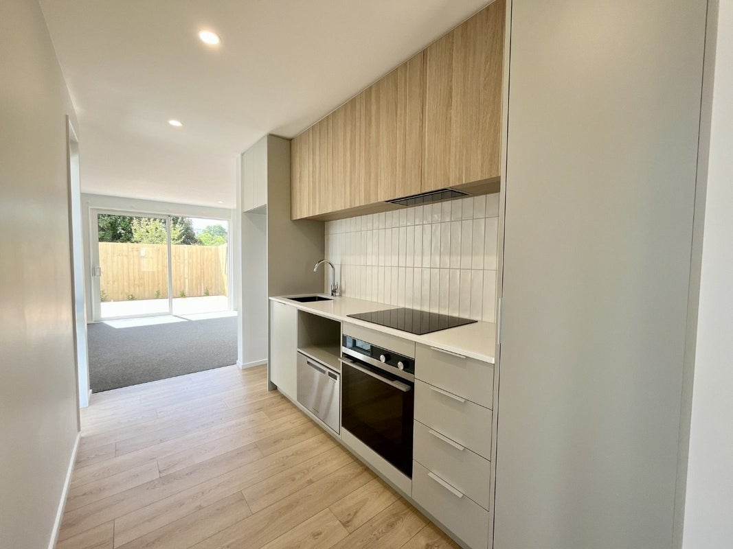 9 Winsor Crescent, Spreydon, Christchurch - Carousel 2