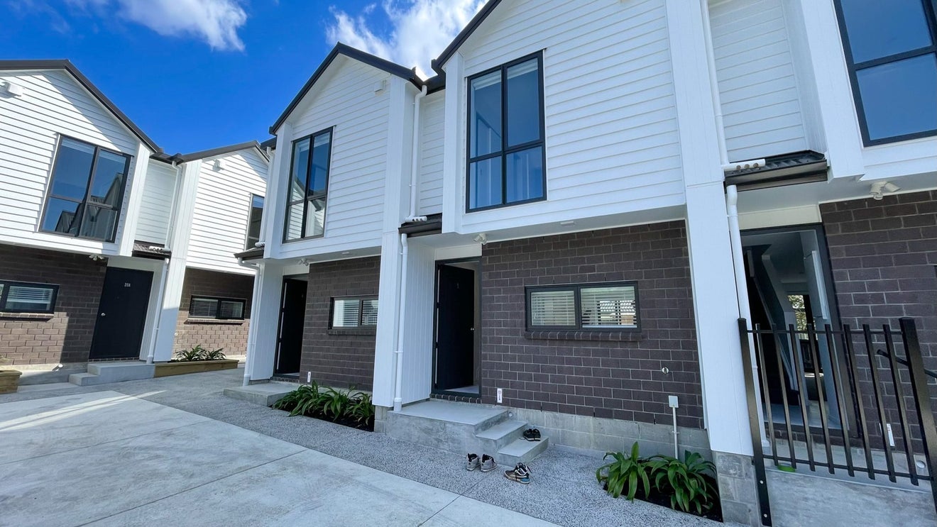 5/3 Fairdale Place, Birkdale, Auckland - Carousel 1