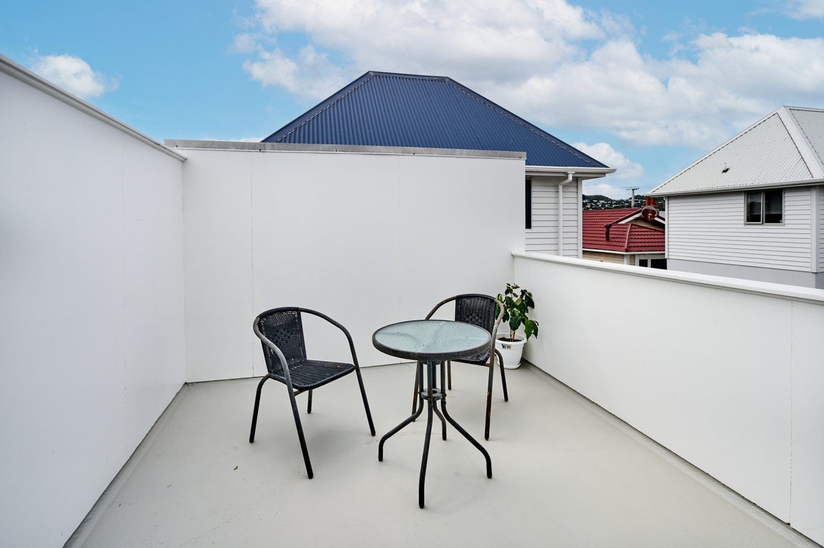 3/115 Hobart Street, Miramar, Wellington - Carousel 10