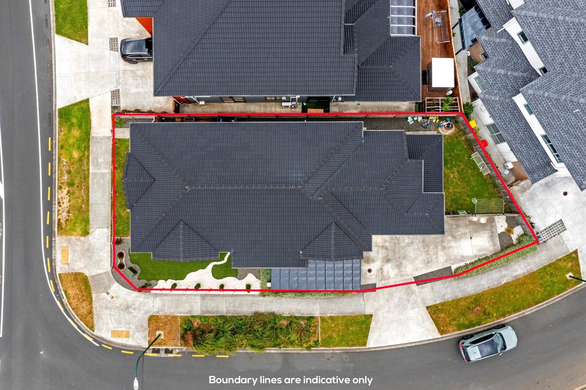 71 Castlebane Drive, Flat Bush, Auckland - Carousel 13