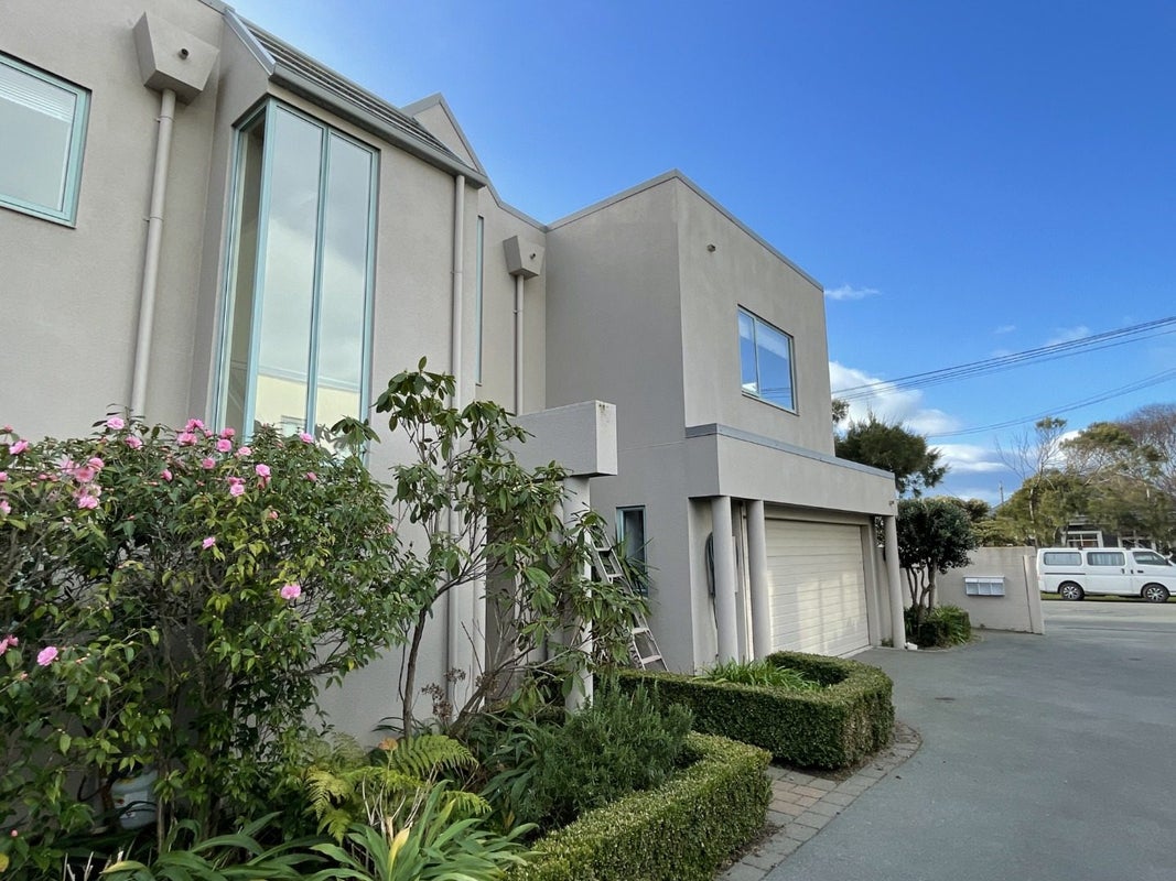 1/110 Nayland Street, Sumner, Christchurch - Carousel 1