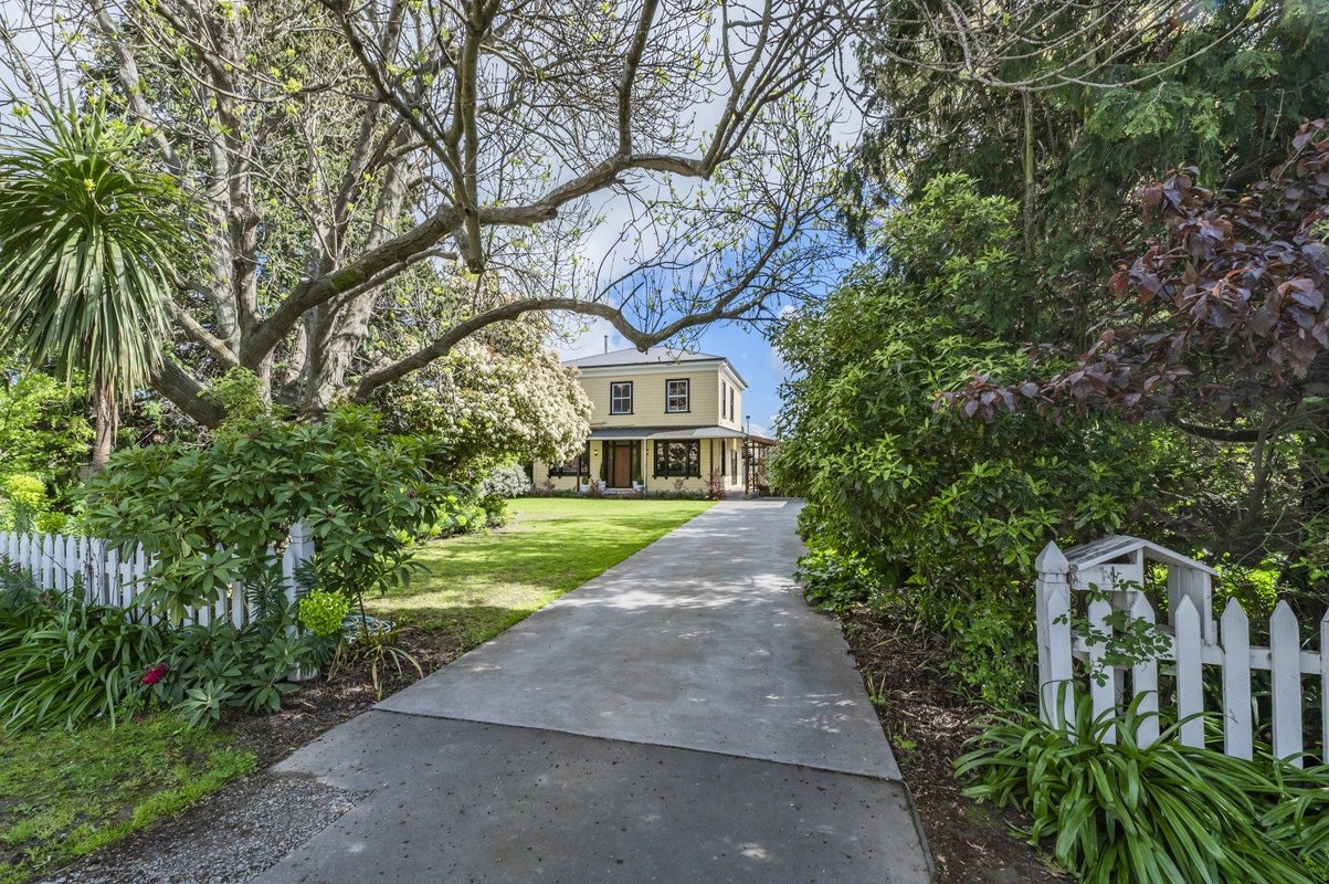 11 Selwyn Street, Leeston, Leeston - Carousel 1