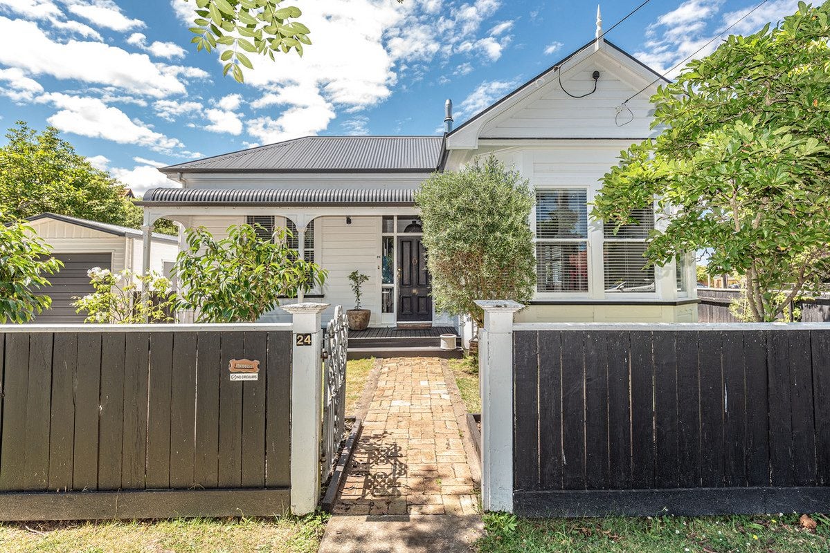 24 Brassey Road, Saint Johns Hill, Whanganui - Carousel 1