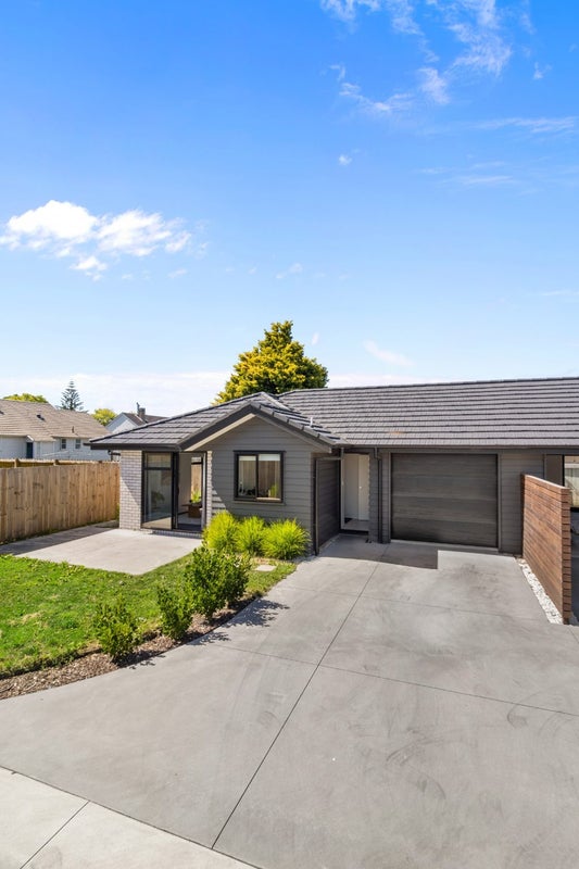 1136 Heaphy Terrace, Fairfield, Hamilton - Carousel 2