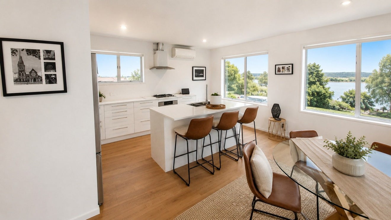2/37B Main Road, Redcliffs, Christchurch - Carousel 2