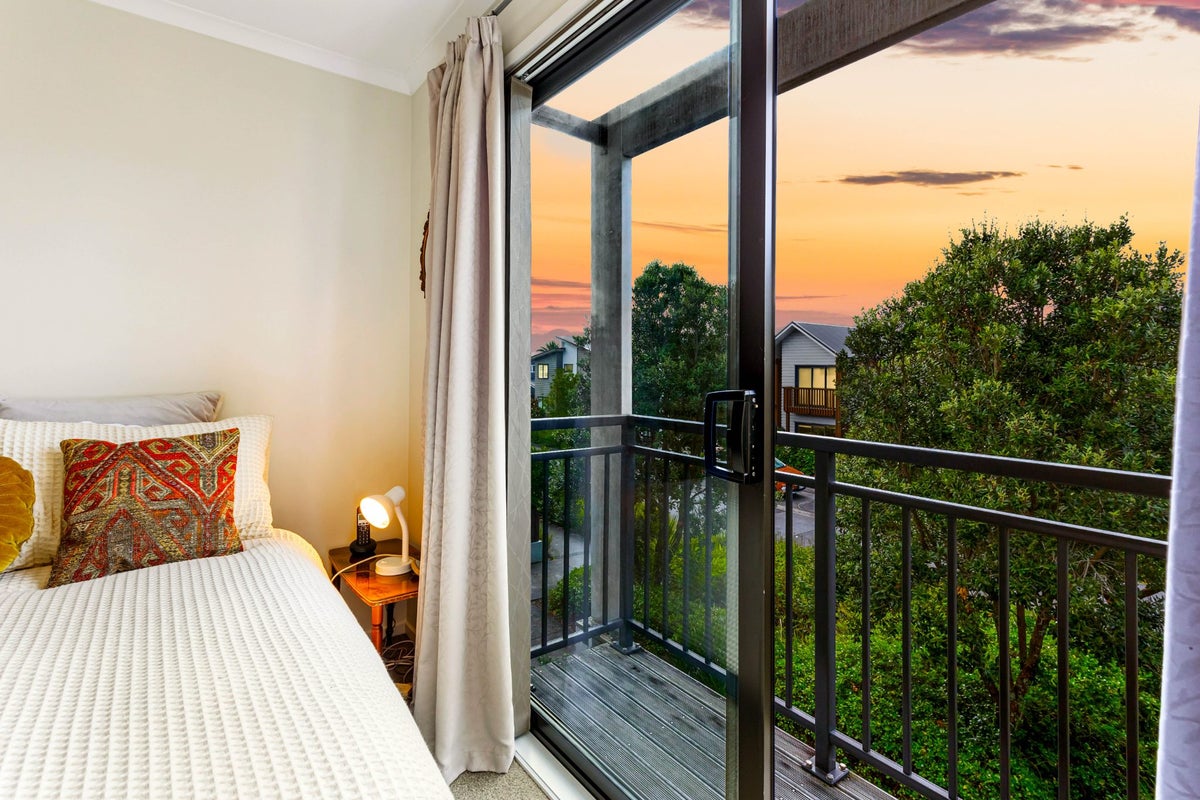 13 Harvard Street, Hobsonville, Auckland - Carousel 2