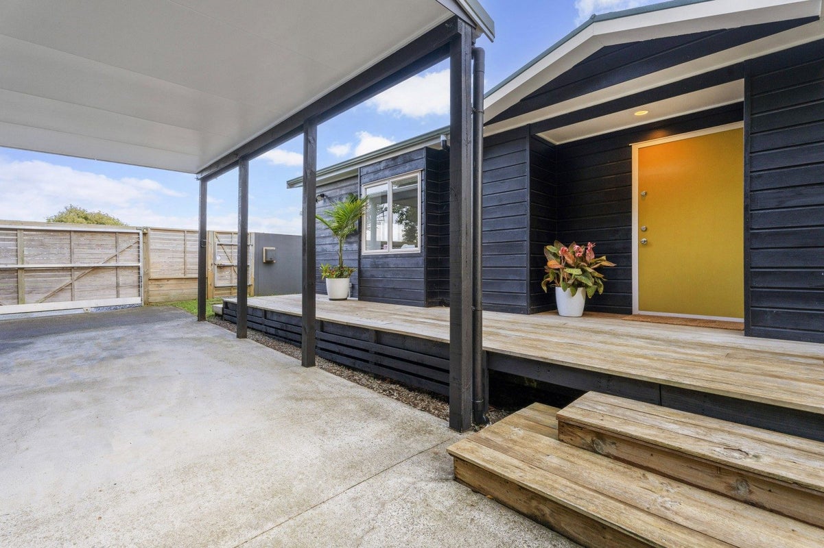 60 Holmes Road, Manurewa, Auckland - Carousel 2