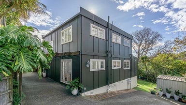 10A Cassino Street, Bayswater, Auckland - Carousel 1