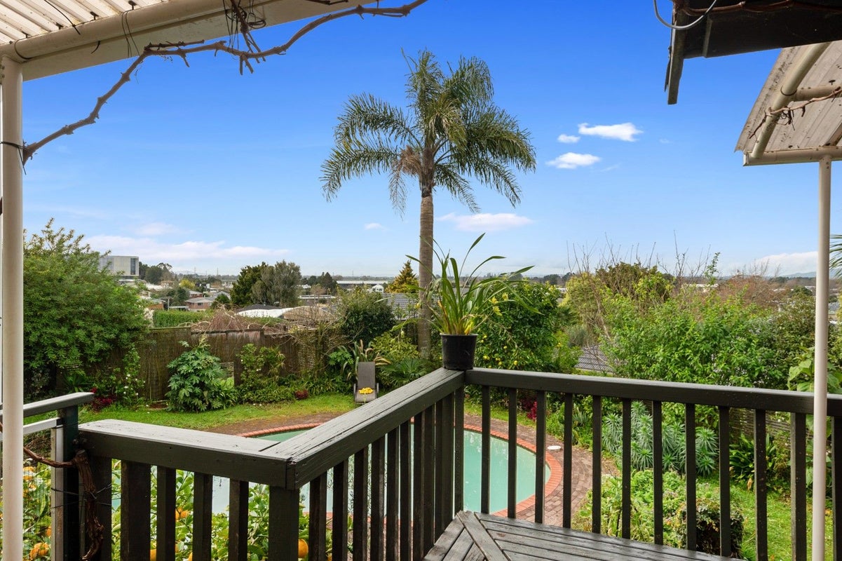 59 Aurora Terrace, Hillcrest, Hamilton - Carousel 2