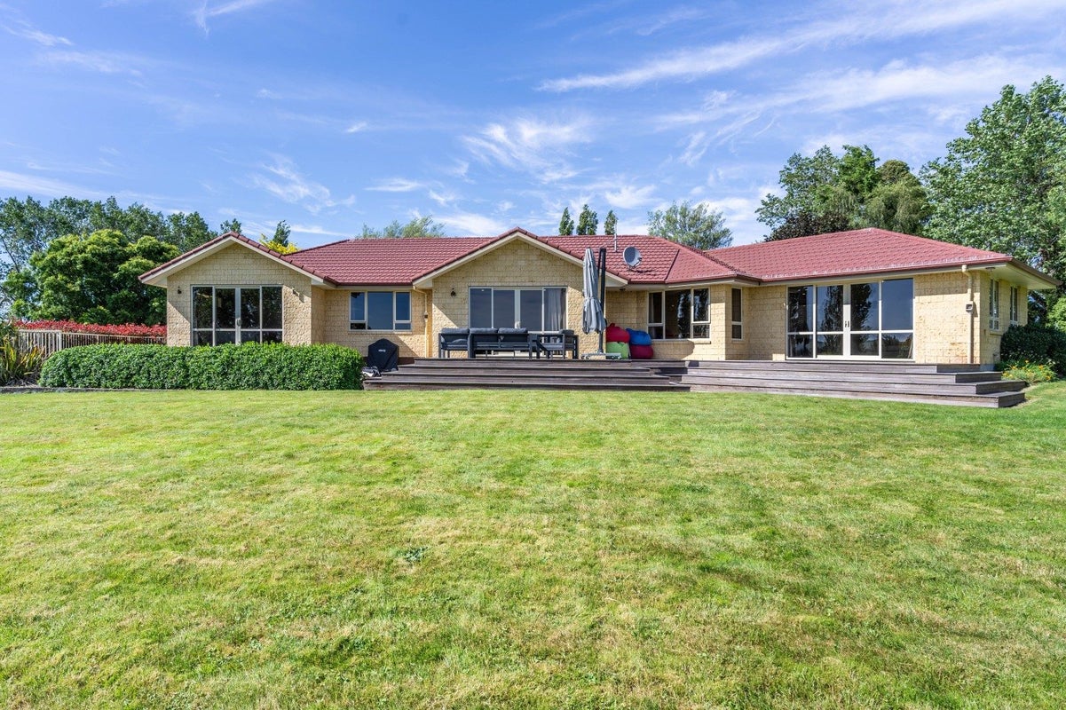 331 Makarewa-Browns Road, LOCHIEL, WINTON - Carousel 1