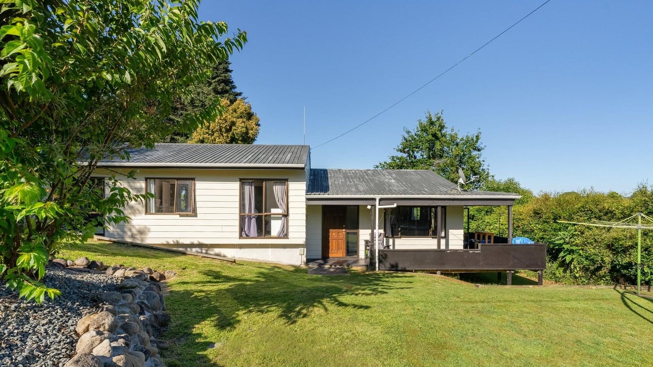 59B Watling Street, Gate Pa, Tauranga - Carousel 1