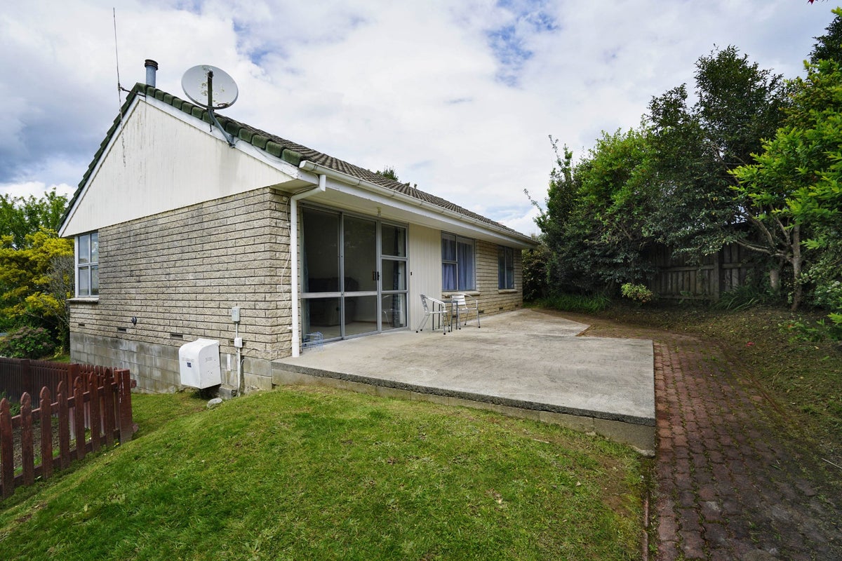 28 Insoll Avenue, Enderley, Hamilton - Carousel 1