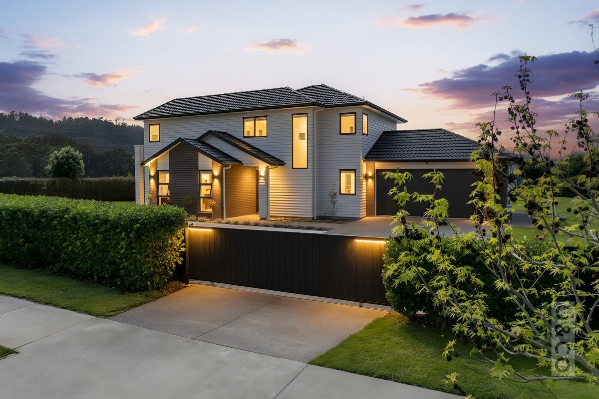 30 Robert Might Road, Huapai, Kumeu - Carousel 1