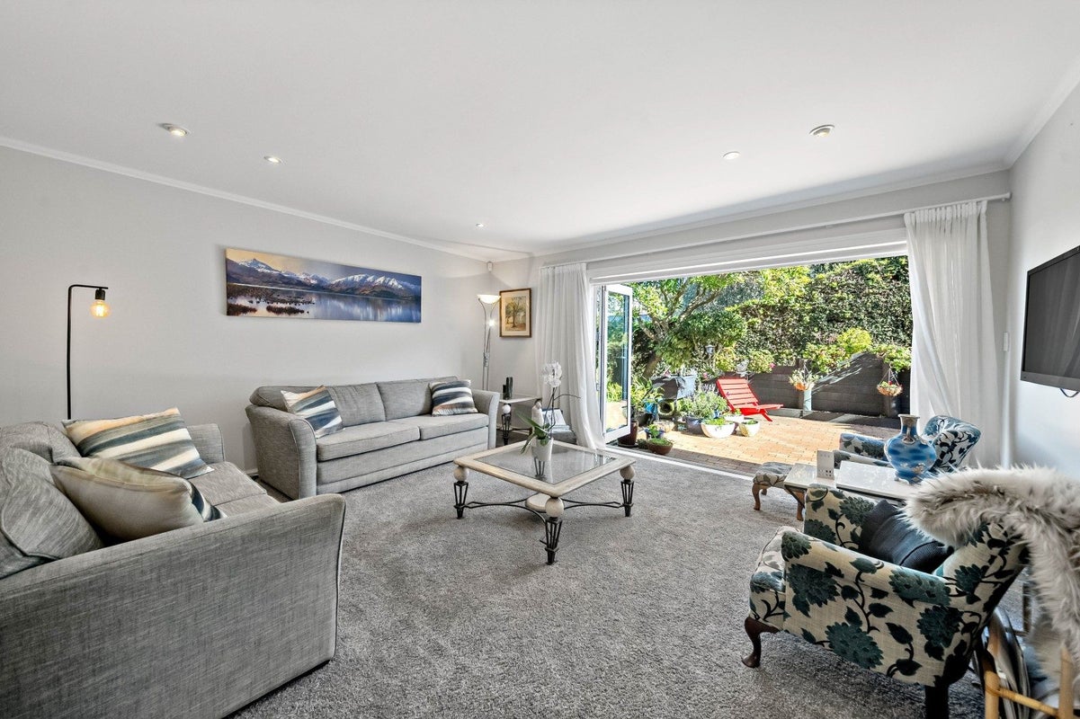 47B Waimarie Street, St Heliers, Auckland - Carousel 2