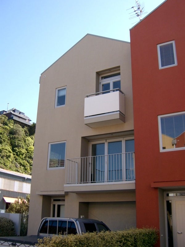 86/305 Evans Bay Parade, Hataitai, Wellington - Carousel 1