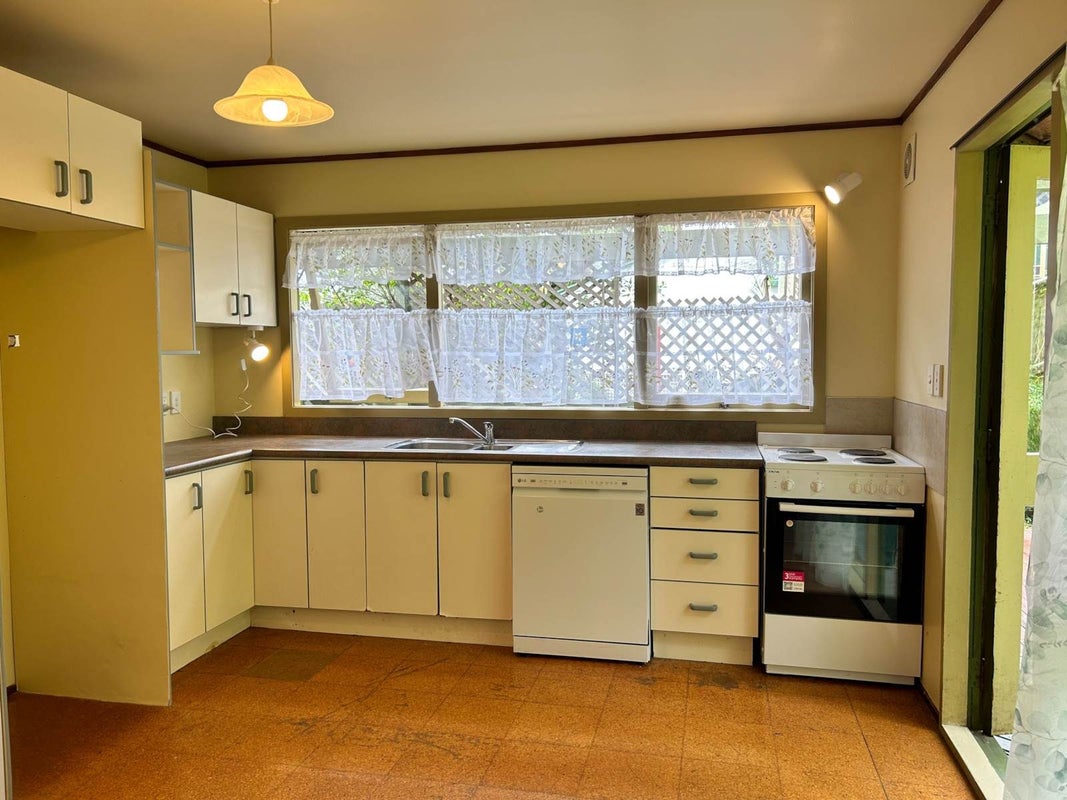 40 Hythe Terrace, Mairangi Bay, Auckland - Carousel 1